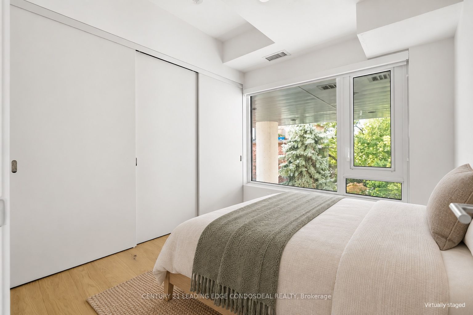 322 Dupont Street 207 Property Photo 17