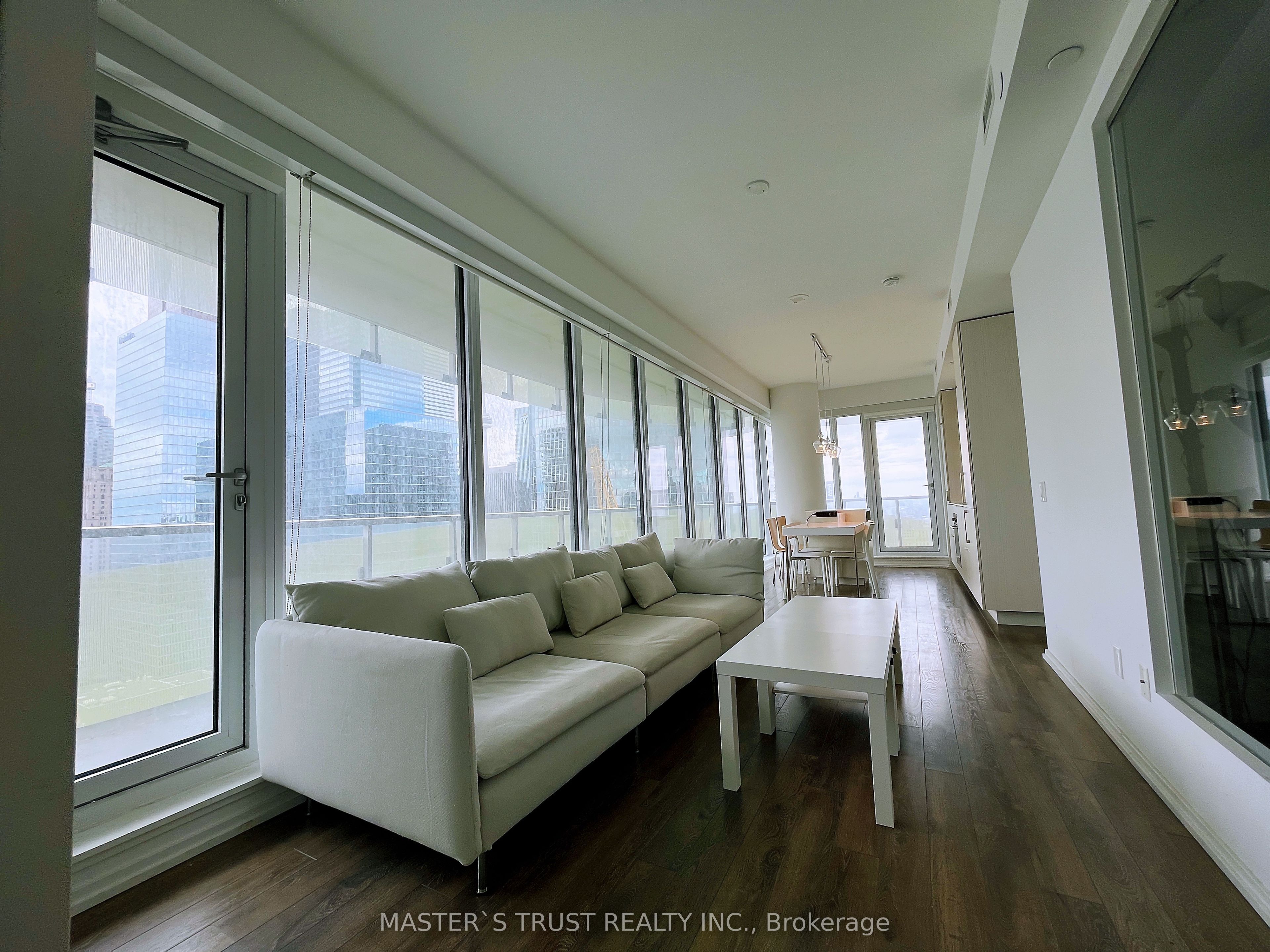 197 Yonge Street 2609 Property Photo 8