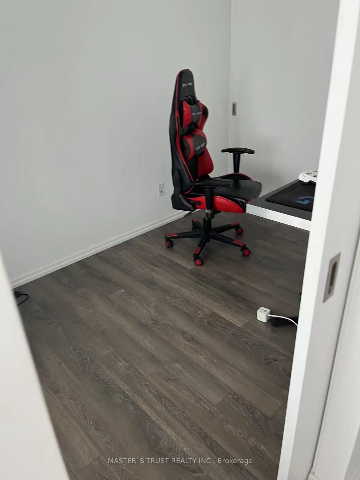 197 Yonge Street 2609 Property Photo 13