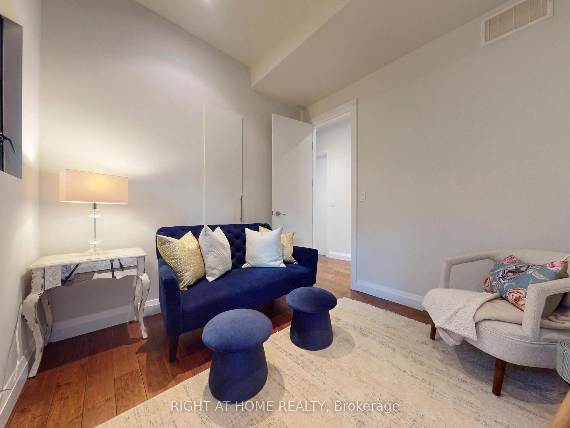 386 Rosewell Avenue Property Photo 22