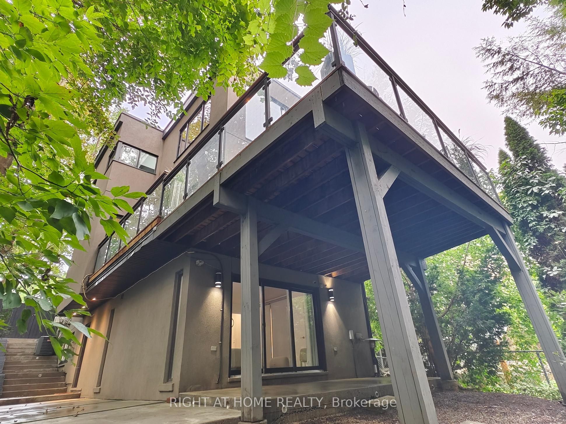 386 Rosewell Avenue Property Photo 38
