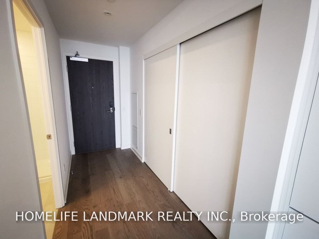 20 Lombard Street 4201 Property Photo 2