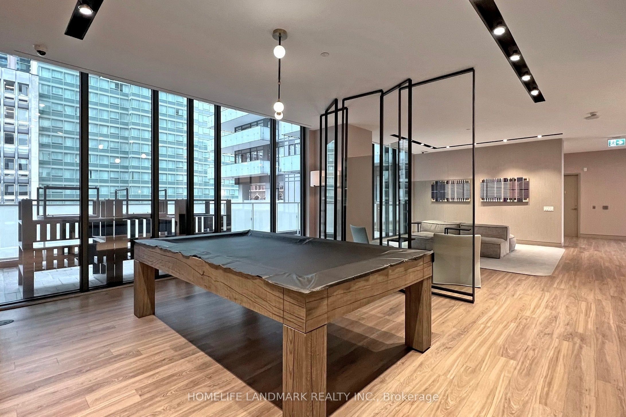 20 Lombard Street 4201 Property Photo 21
