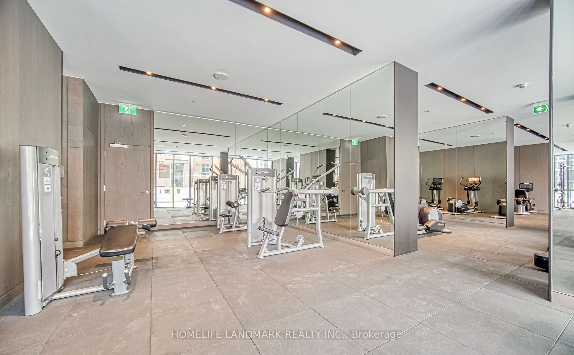 20 Lombard Street 4201 Property Photo 24