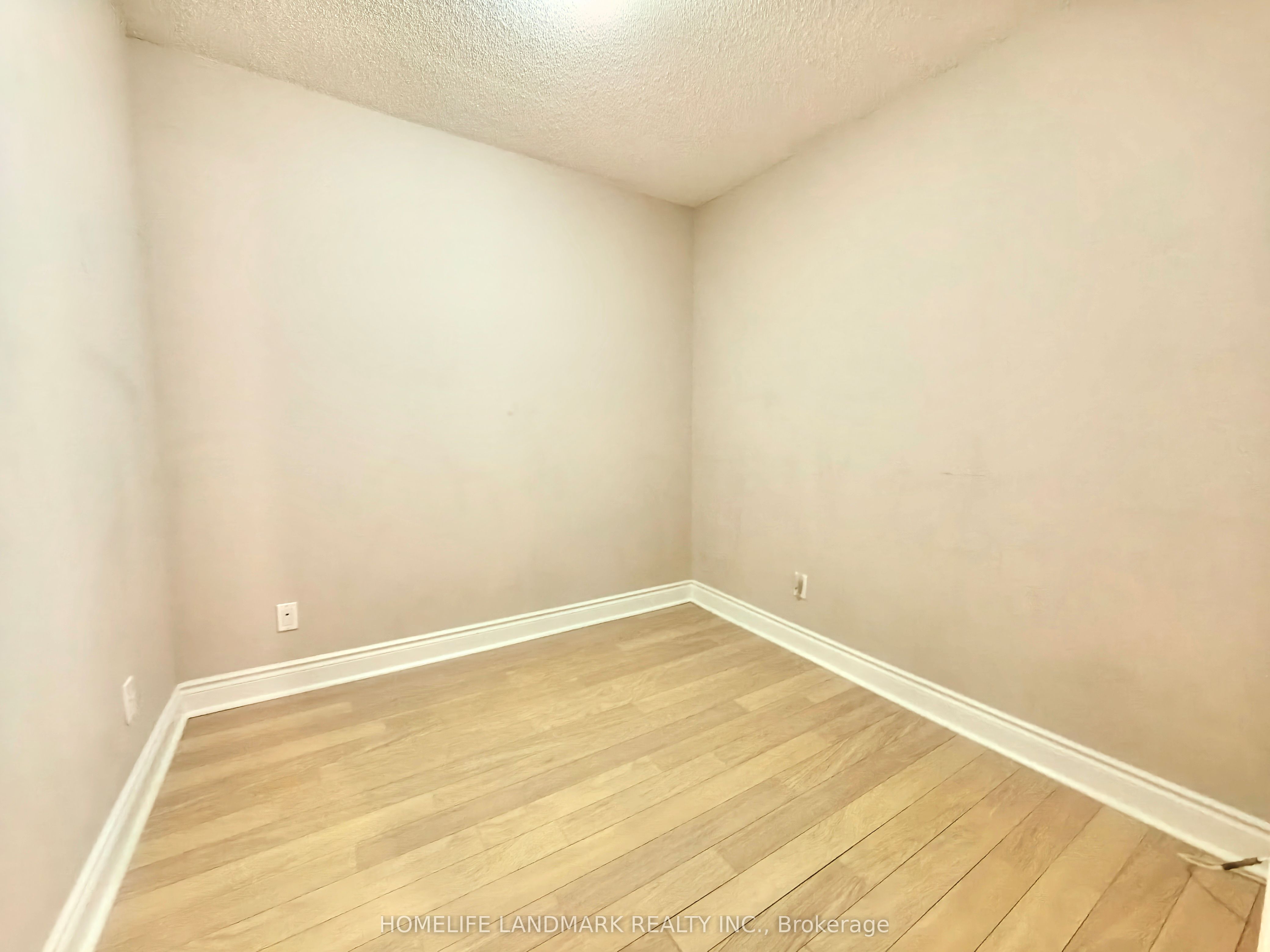 15 Greenview Avenue 406 Property Photo 12