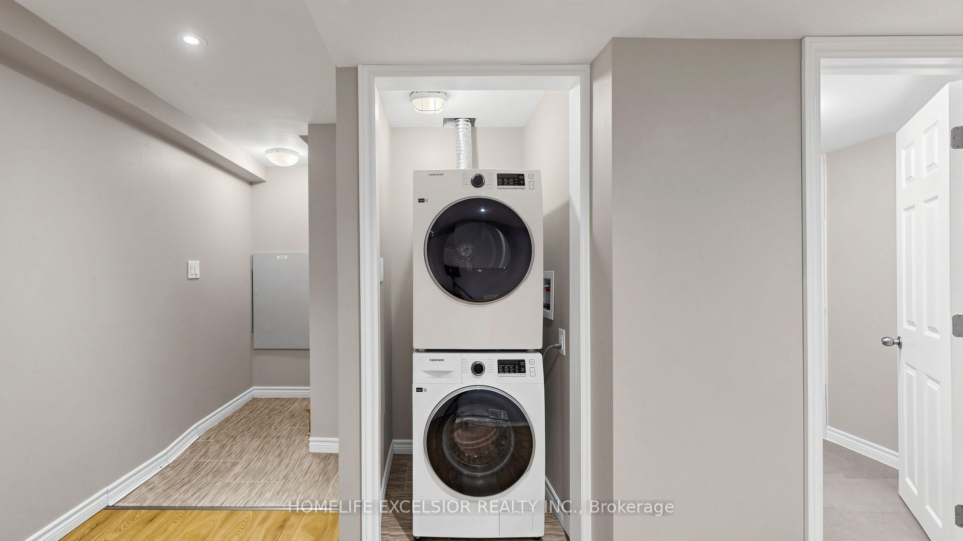 250 Shuter Street Property Photo 12