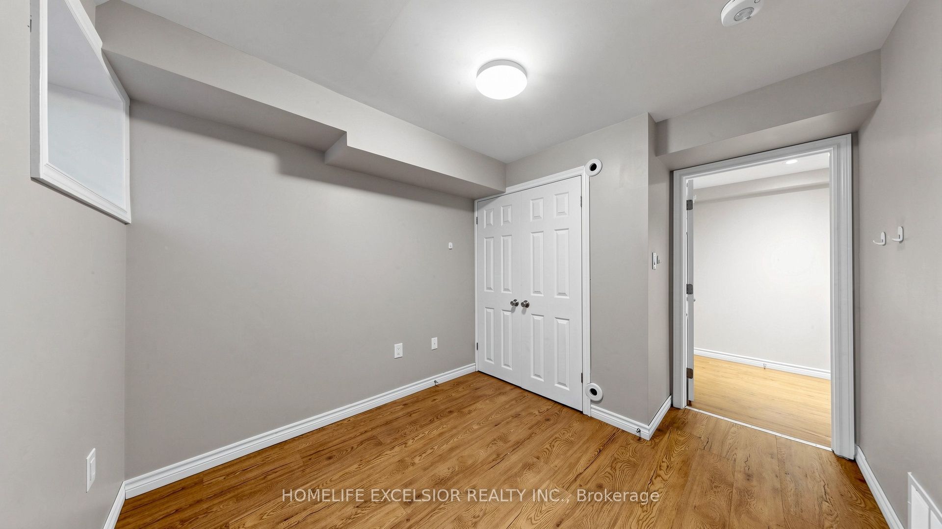 250 Shuter Street Property Photo 17