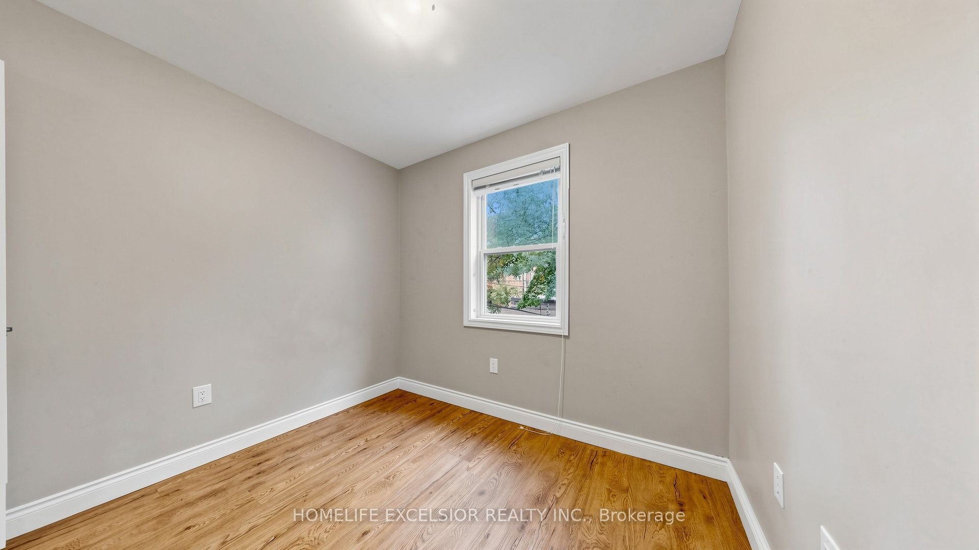 250 Shuter Street Property Photo 25
