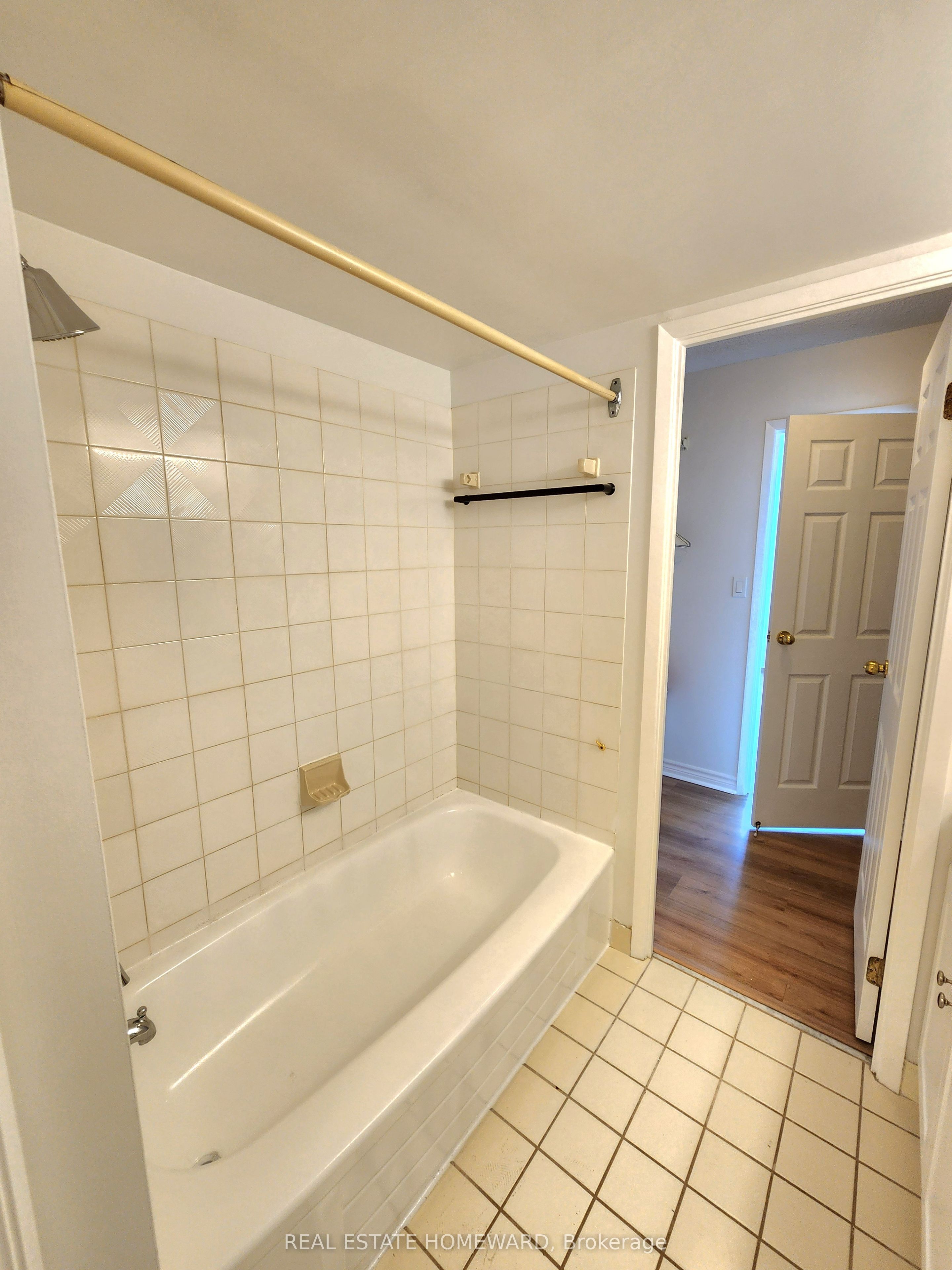222 The Esplanade 419 Property Photo 16
