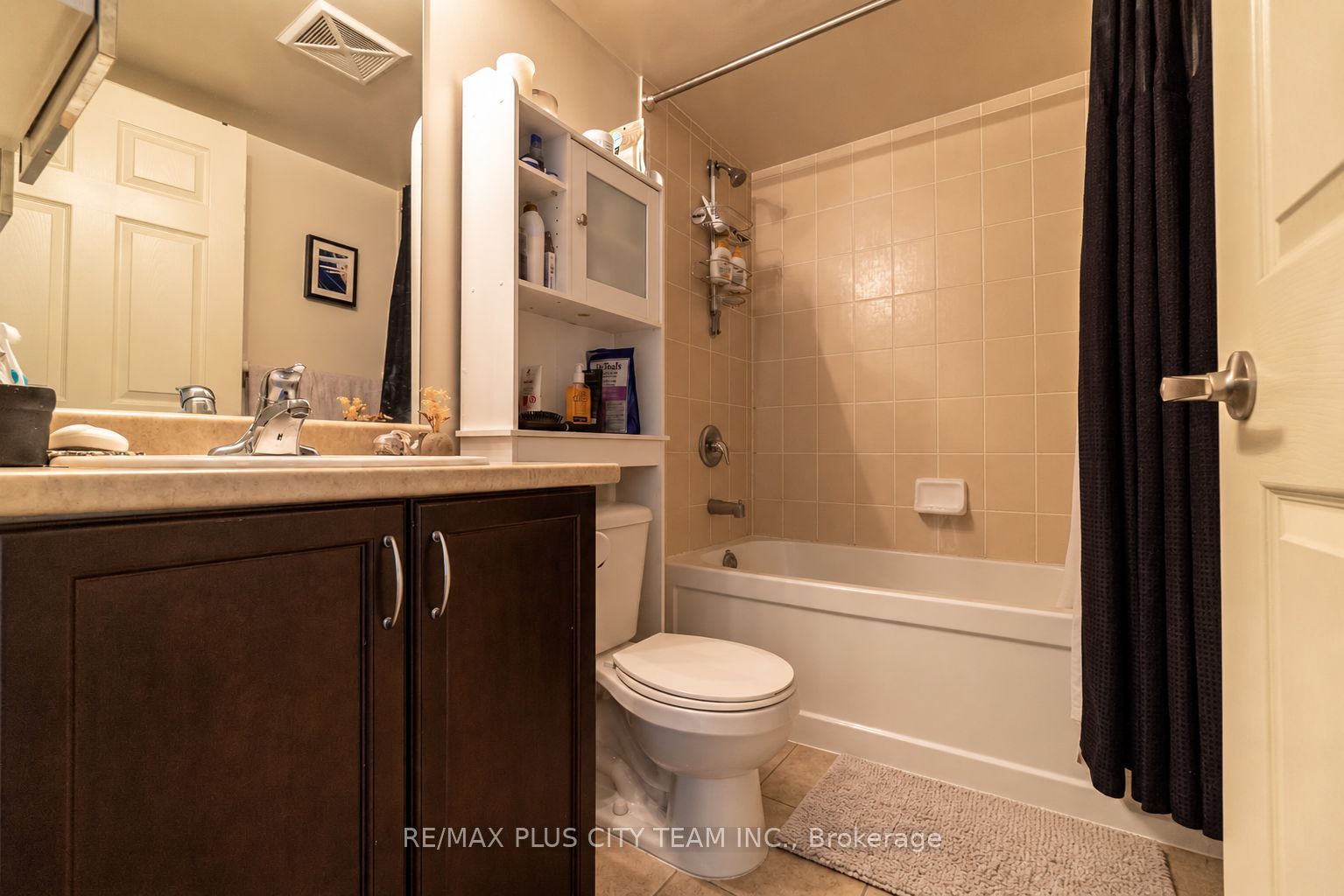 19 Grand Trunk Crescent 1103 Property Photo 10