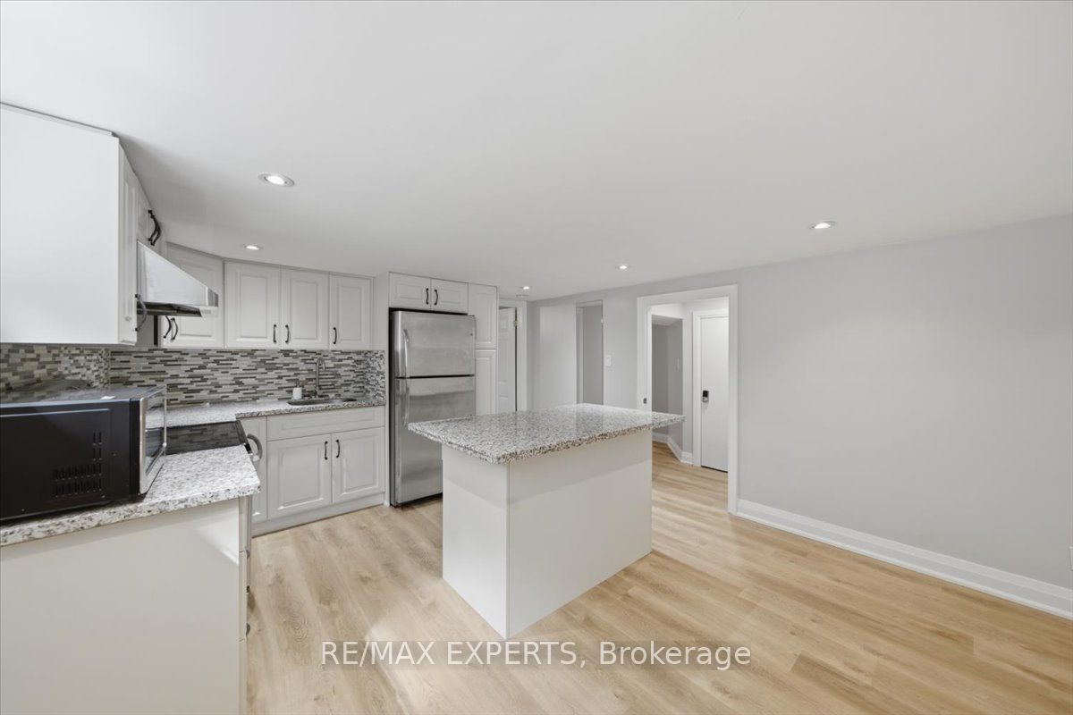 51 Clifton Avenue Lower Property Photo 11