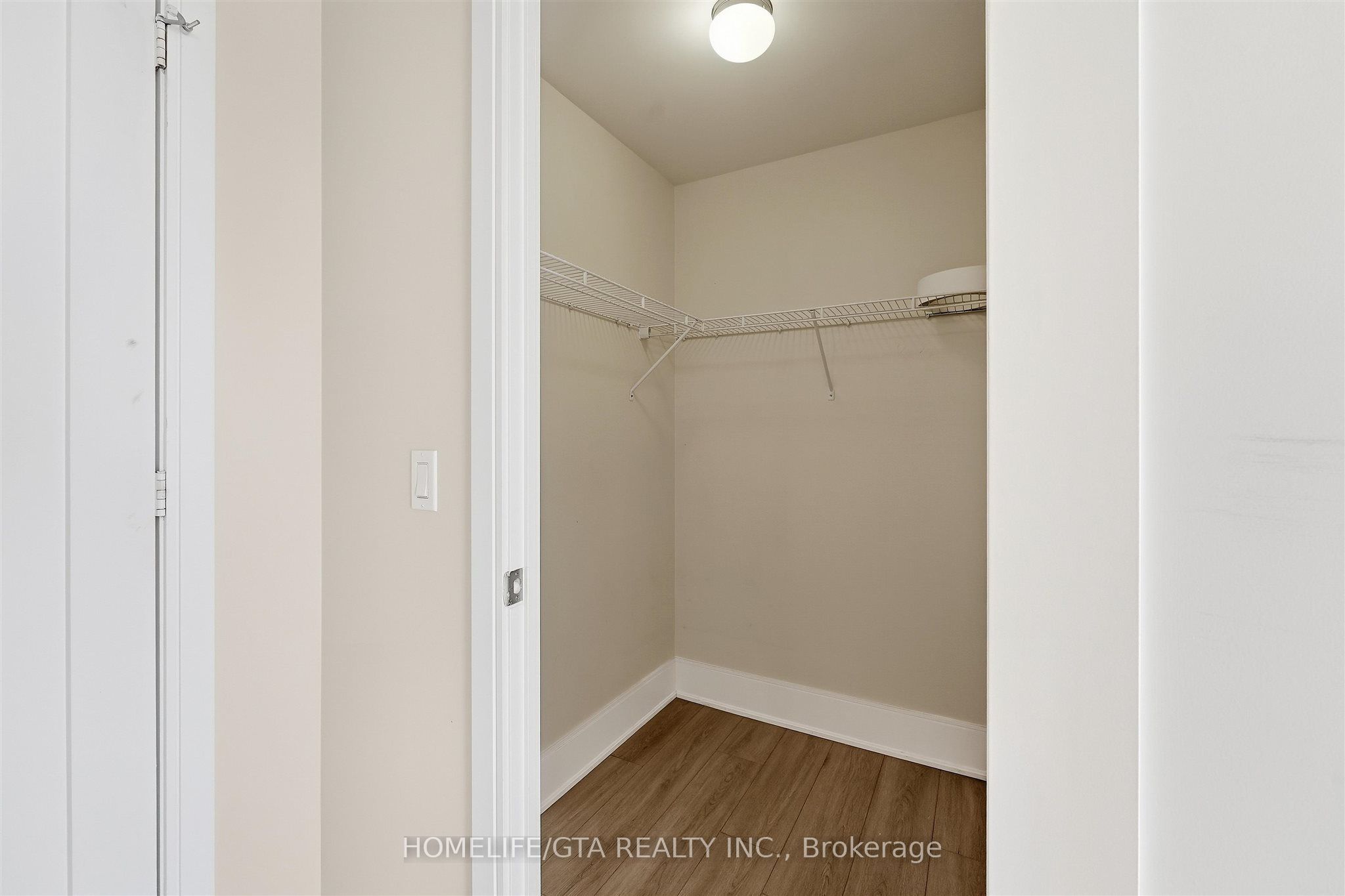 70 Roehampton Avenue 1914 Property Photo 14