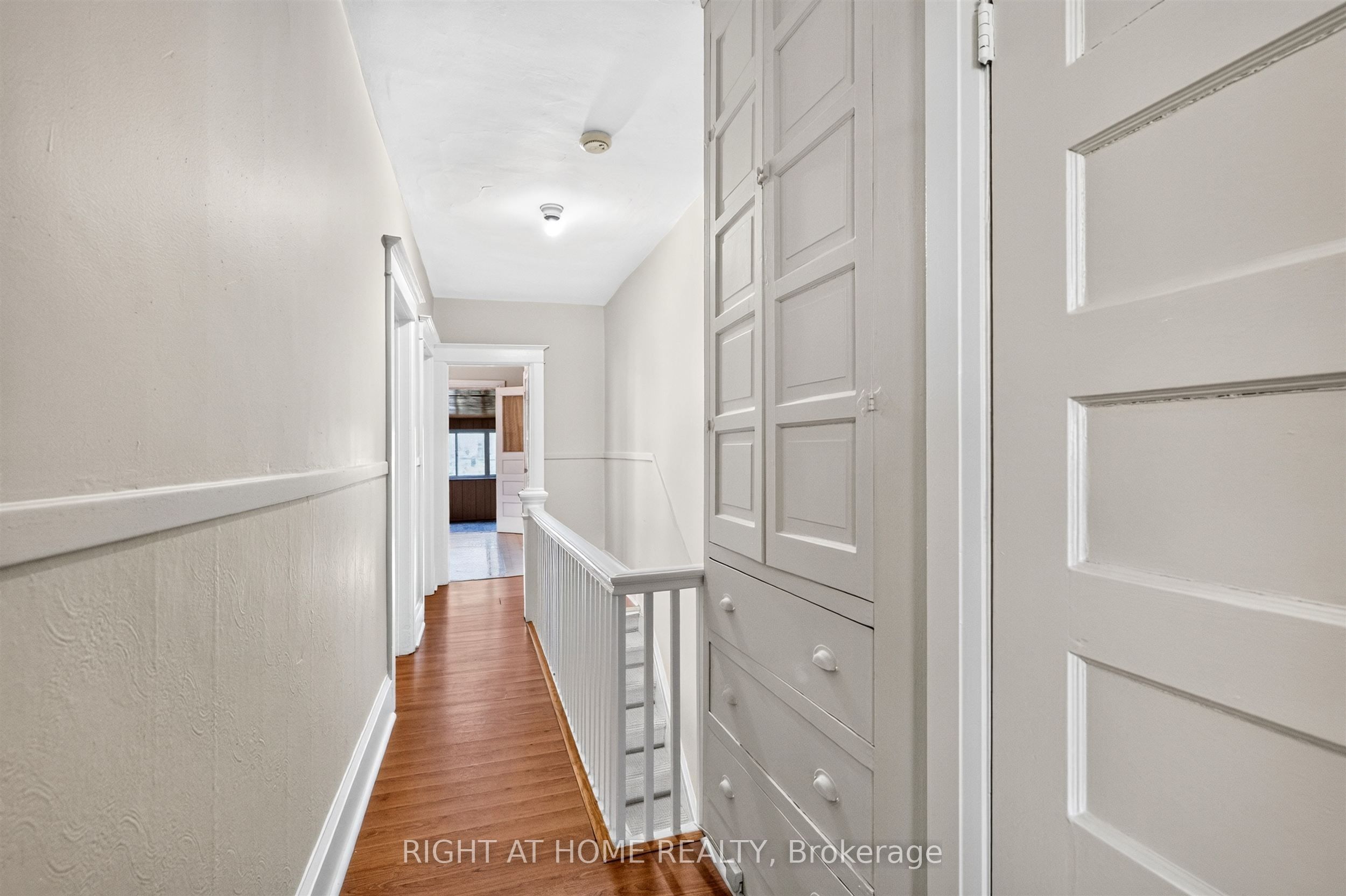 431 Lansdowne Avenue Property Photo 15