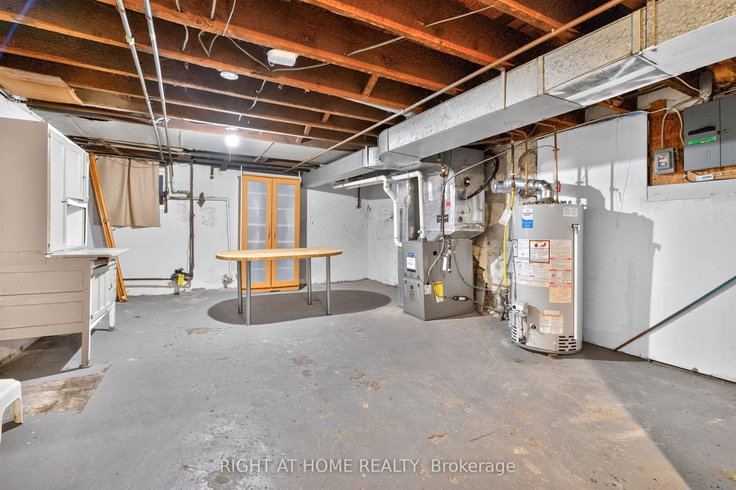 431 Lansdowne Avenue Property Photo 21
