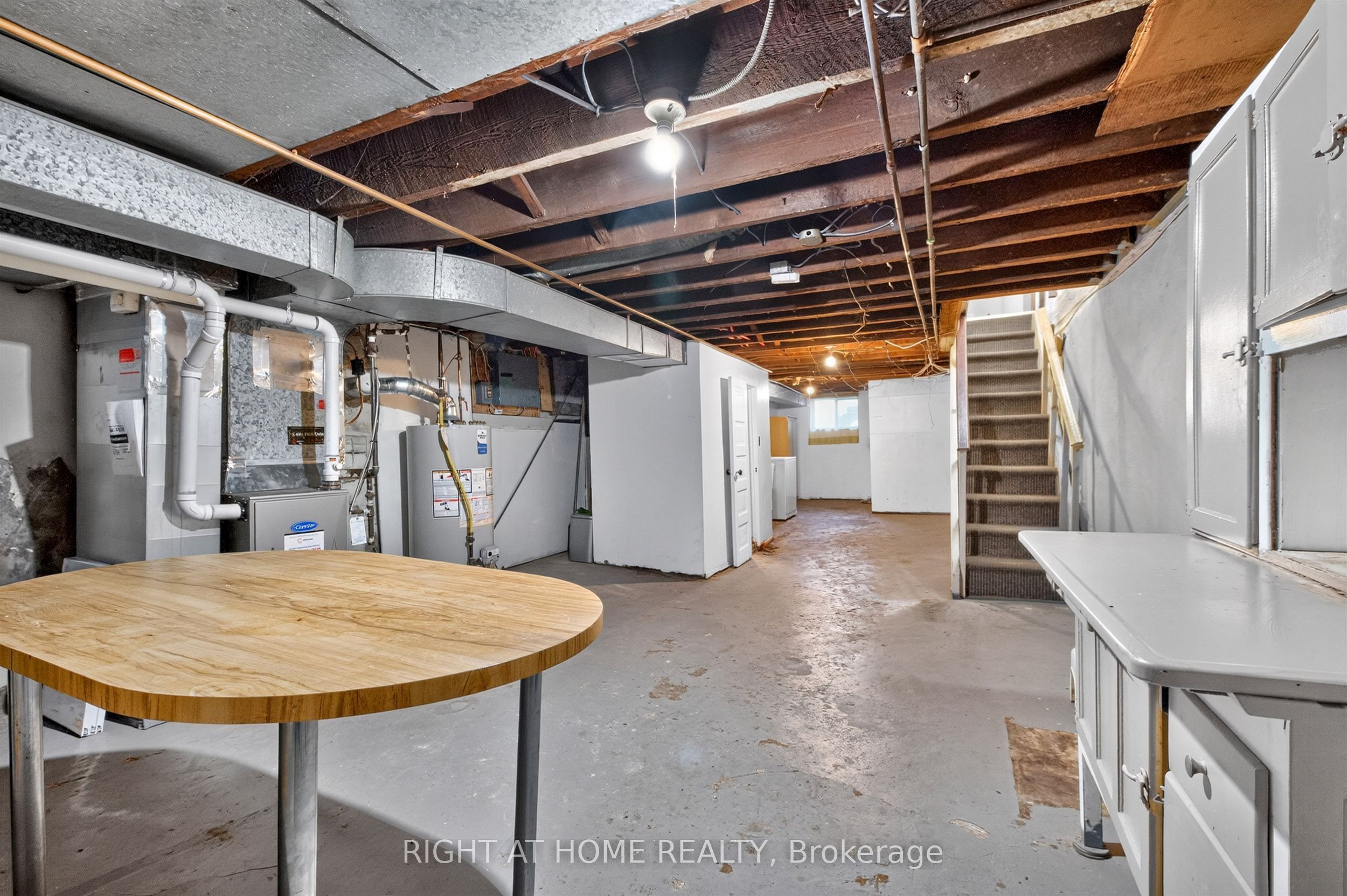 431 Lansdowne Avenue Property Photo 22