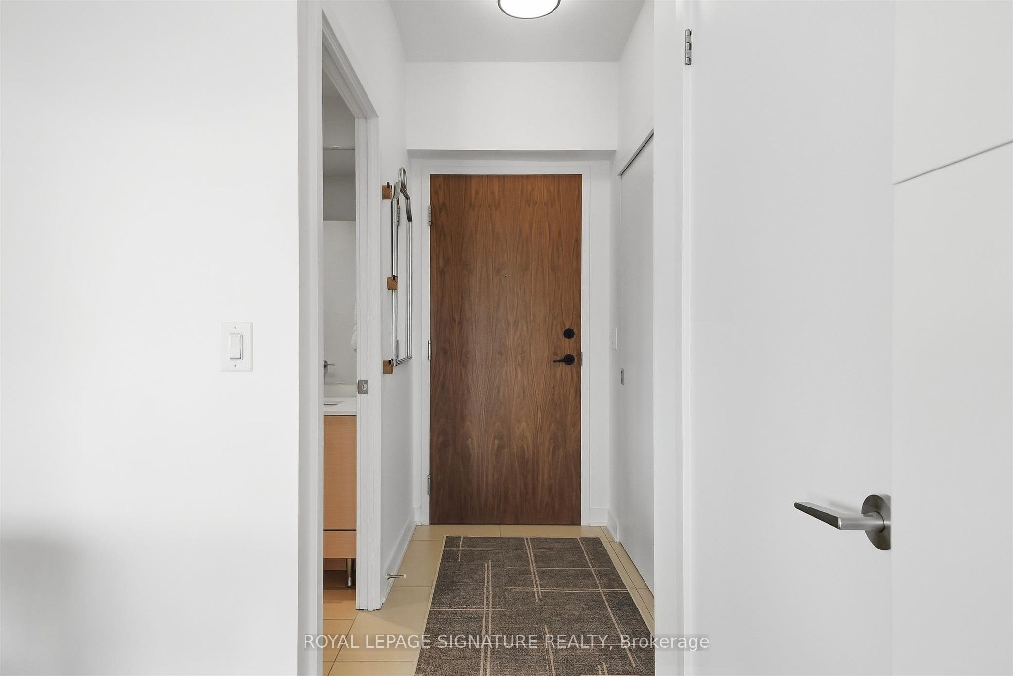 1 Market Street 1611 Property Photo 2