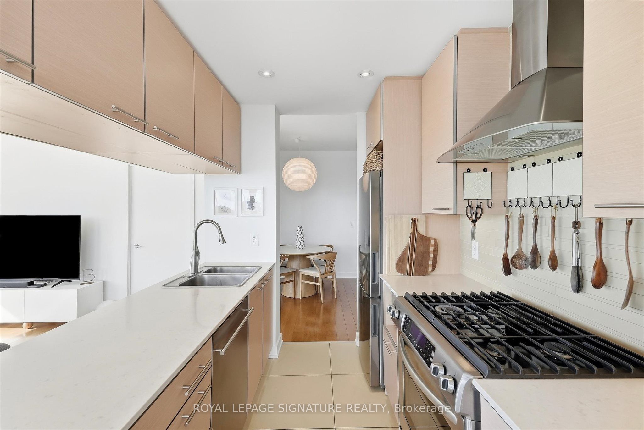 1 Market Street 1611 Property Photo 17