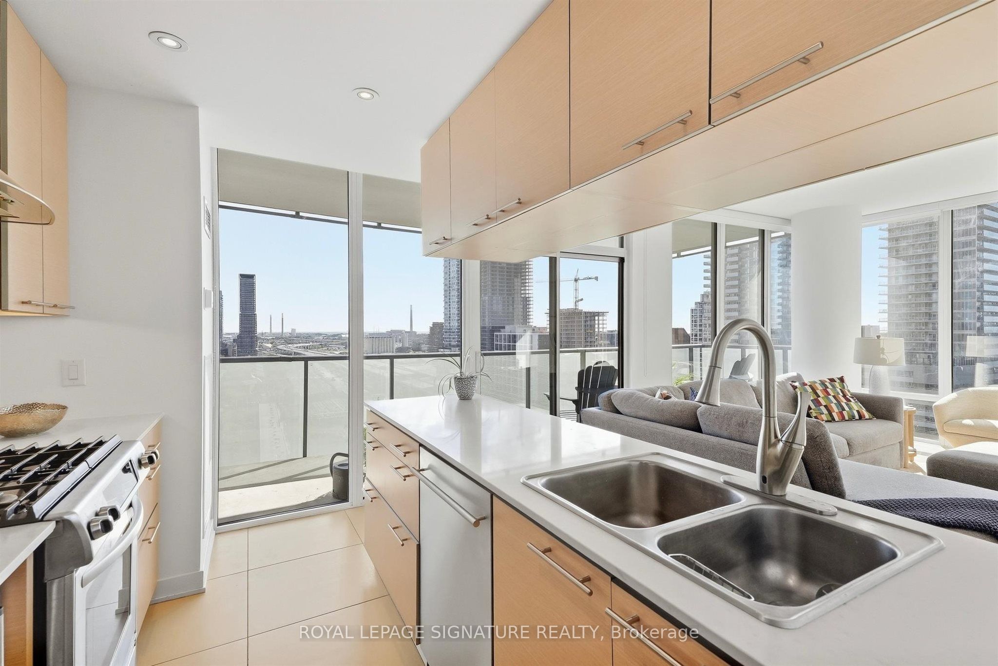 1 Market Street 1611 Property Photo 18