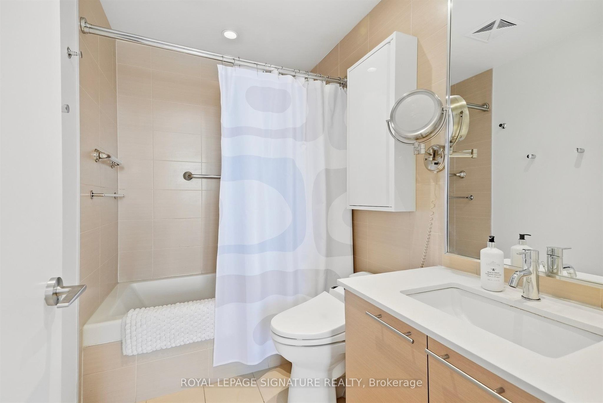 1 Market Street 1611 Property Photo 28