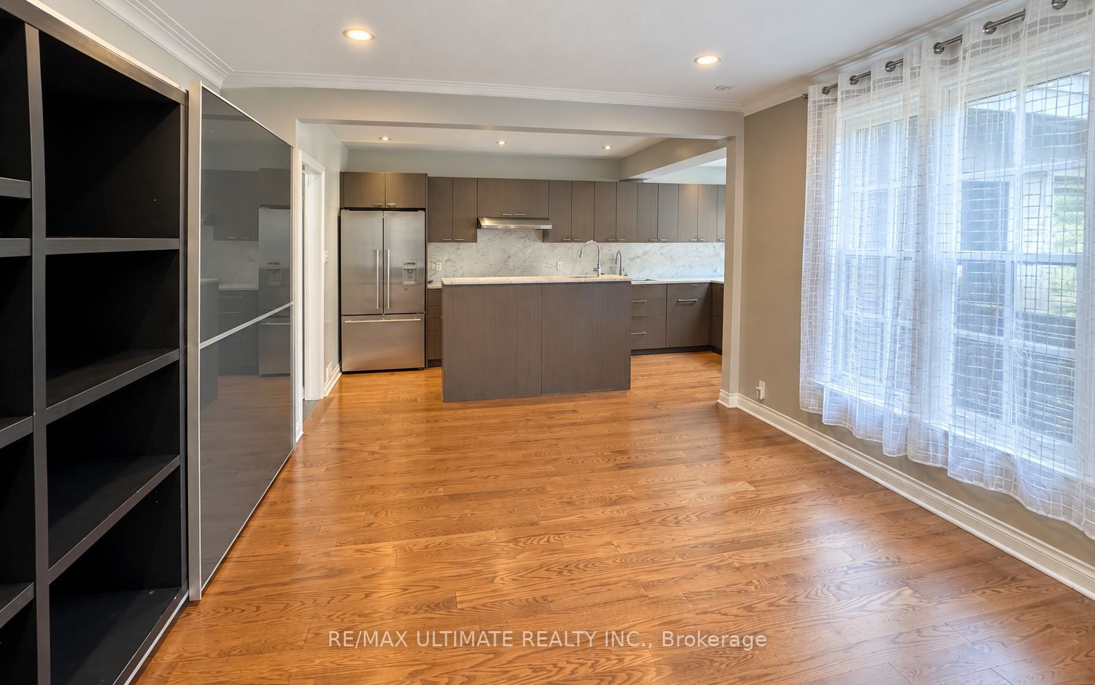 10 Noel Avenue Property Photo 7