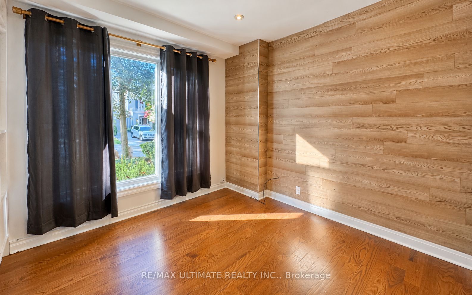 10 Noel Avenue Property Photo 10