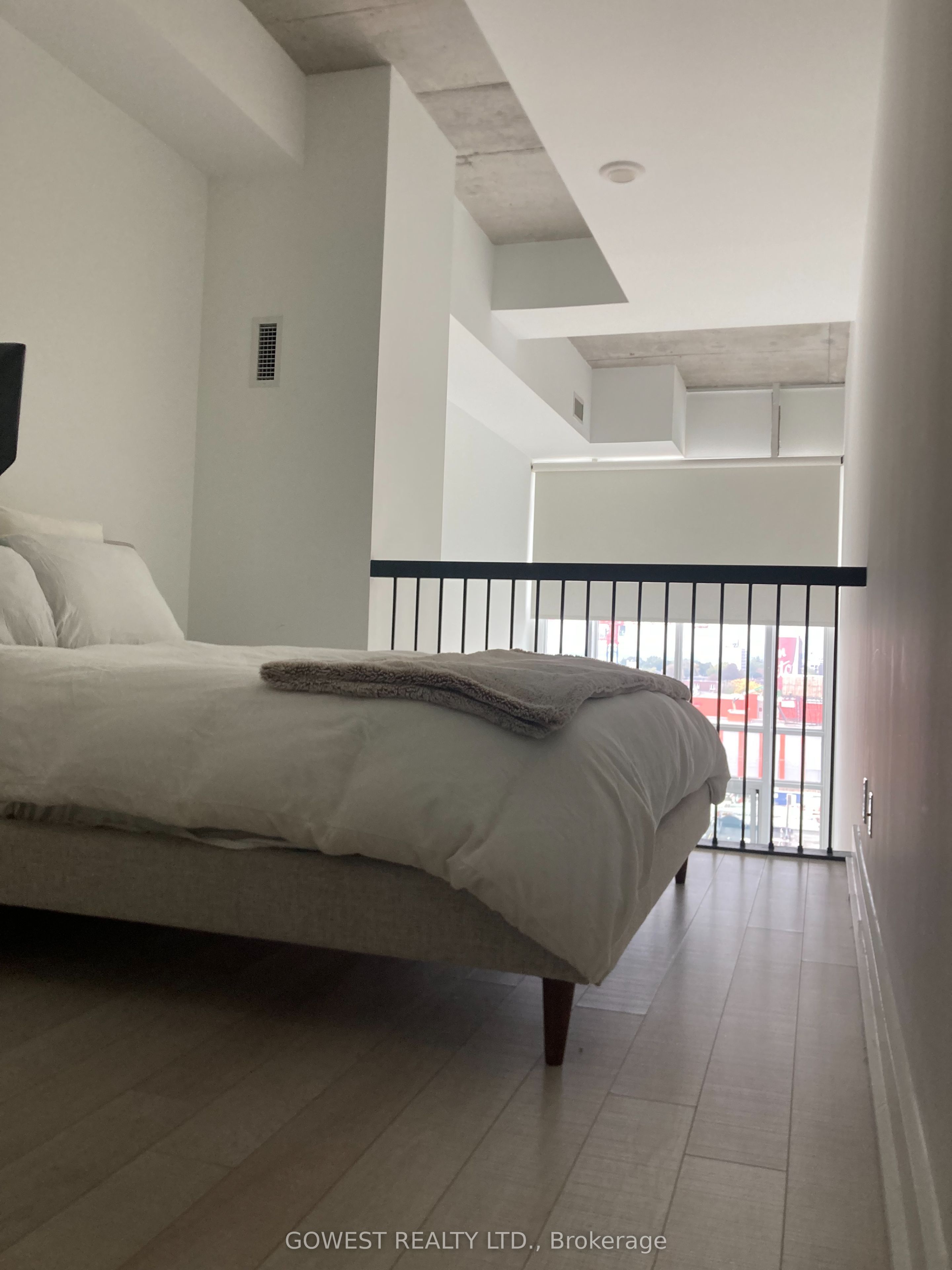 5 Hanna Avenue 743 Property Photo 19