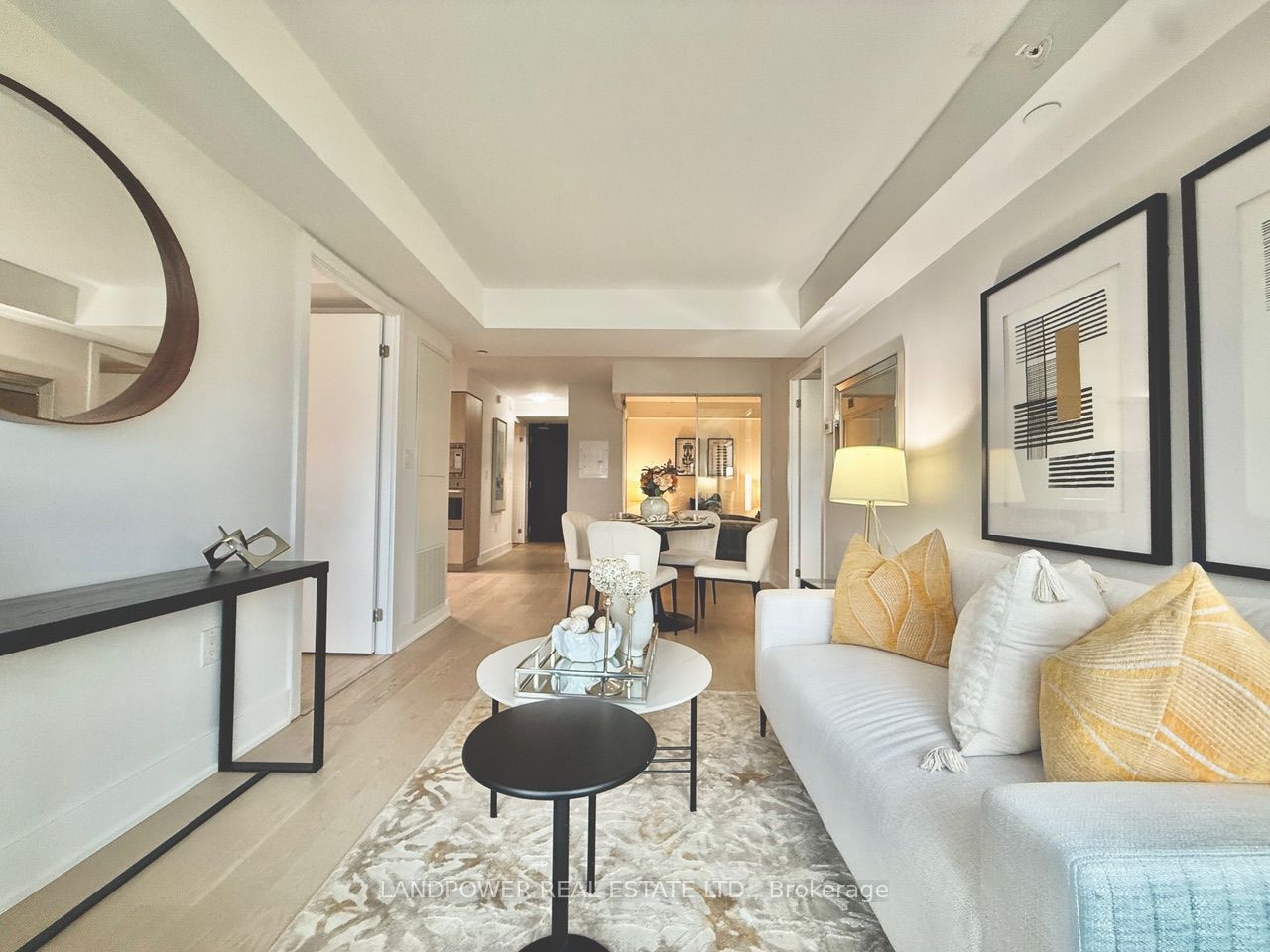 955 Bay Street 2713