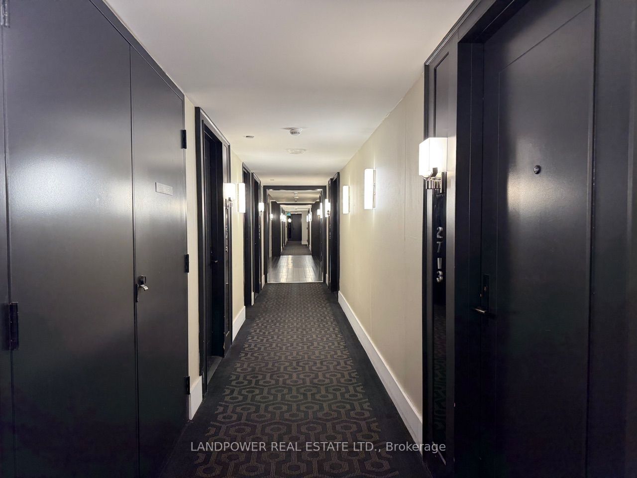 955 Bay Street 2713 Property Photo 25