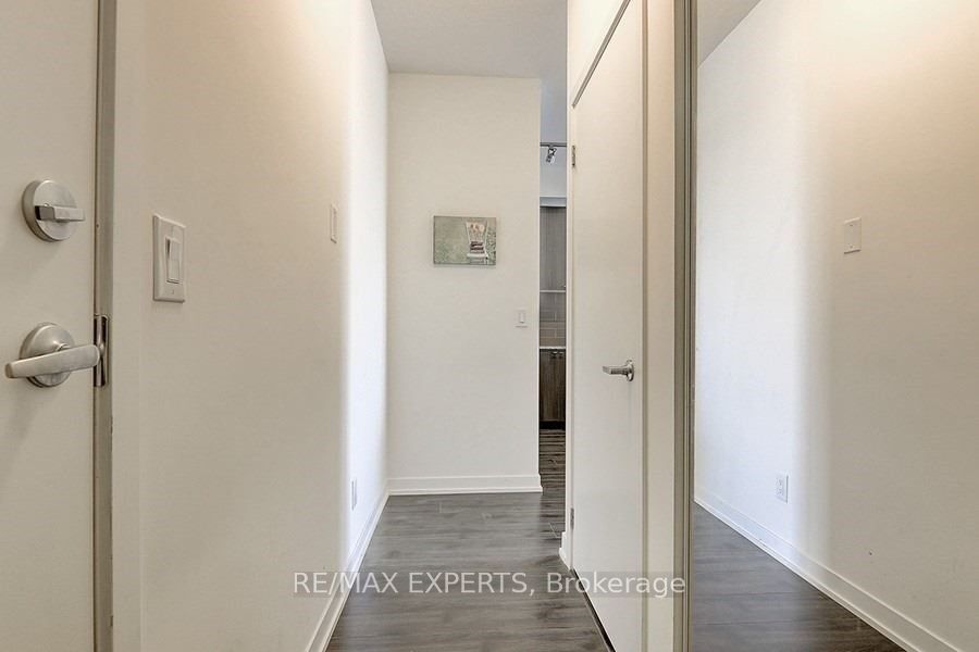 18 Rean Drive 607 Property Photo 12