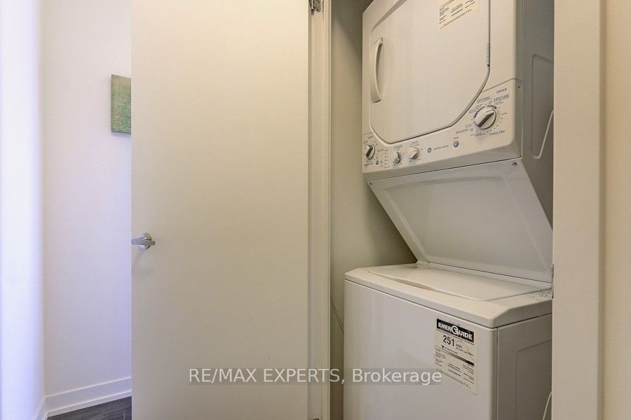 18 Rean Drive 607 Property Photo 16
