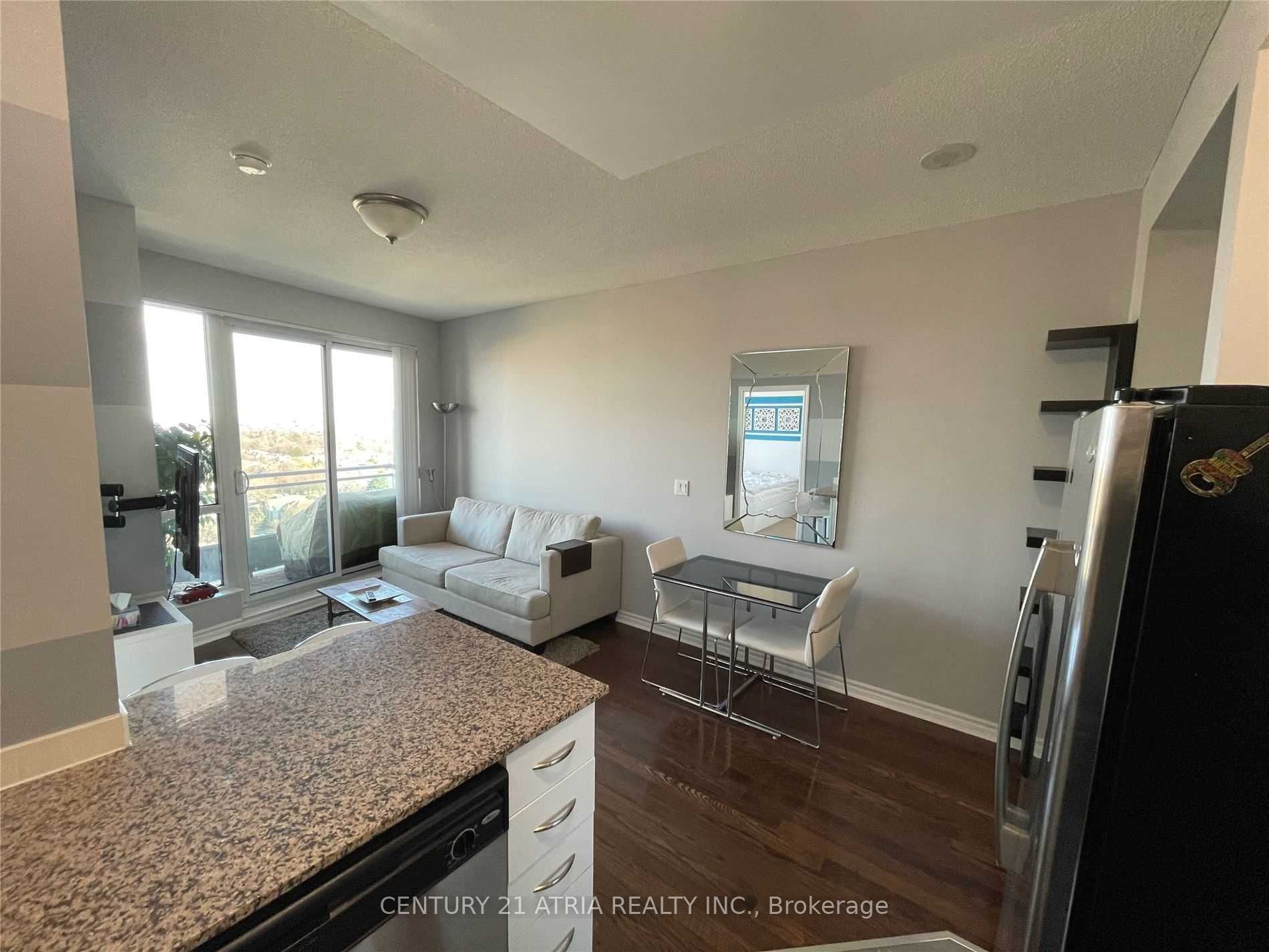 18 Holmes Avenue 1412 Property Photo 3