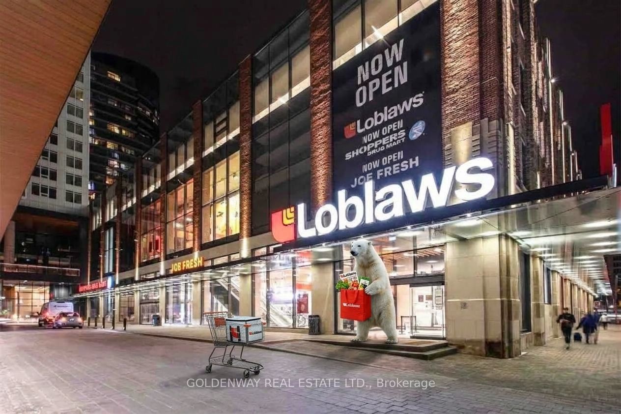 17 Bathurst Street 909 Property Photo 2