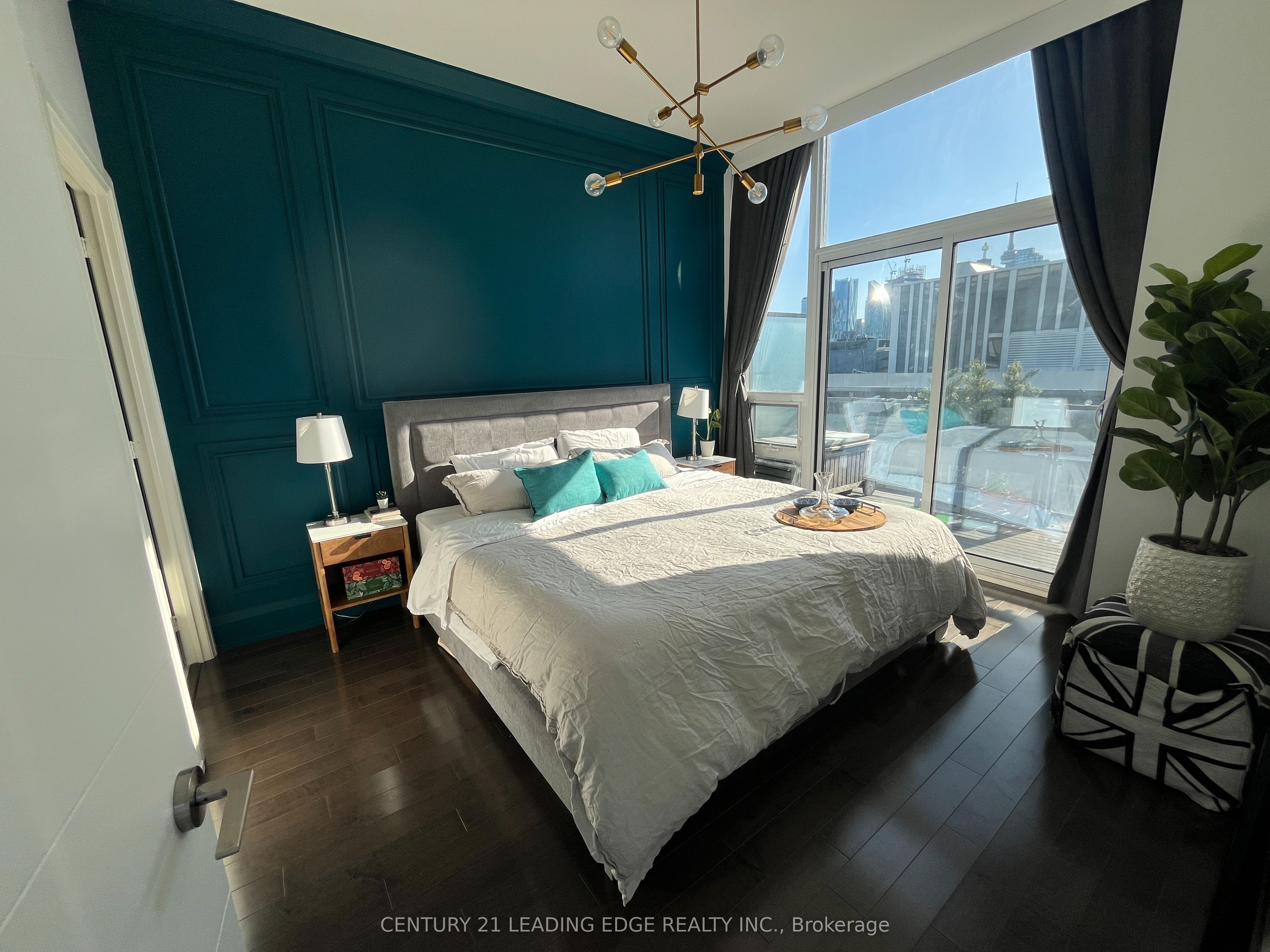 460 Adelaide Street E Ph203 Property Photo 24