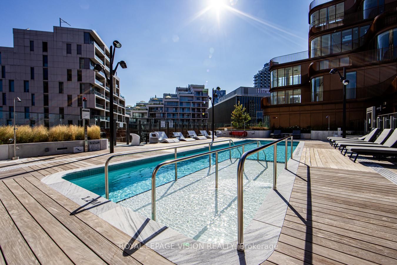 155 Merchants' Wharf 512 Property Photo 32
