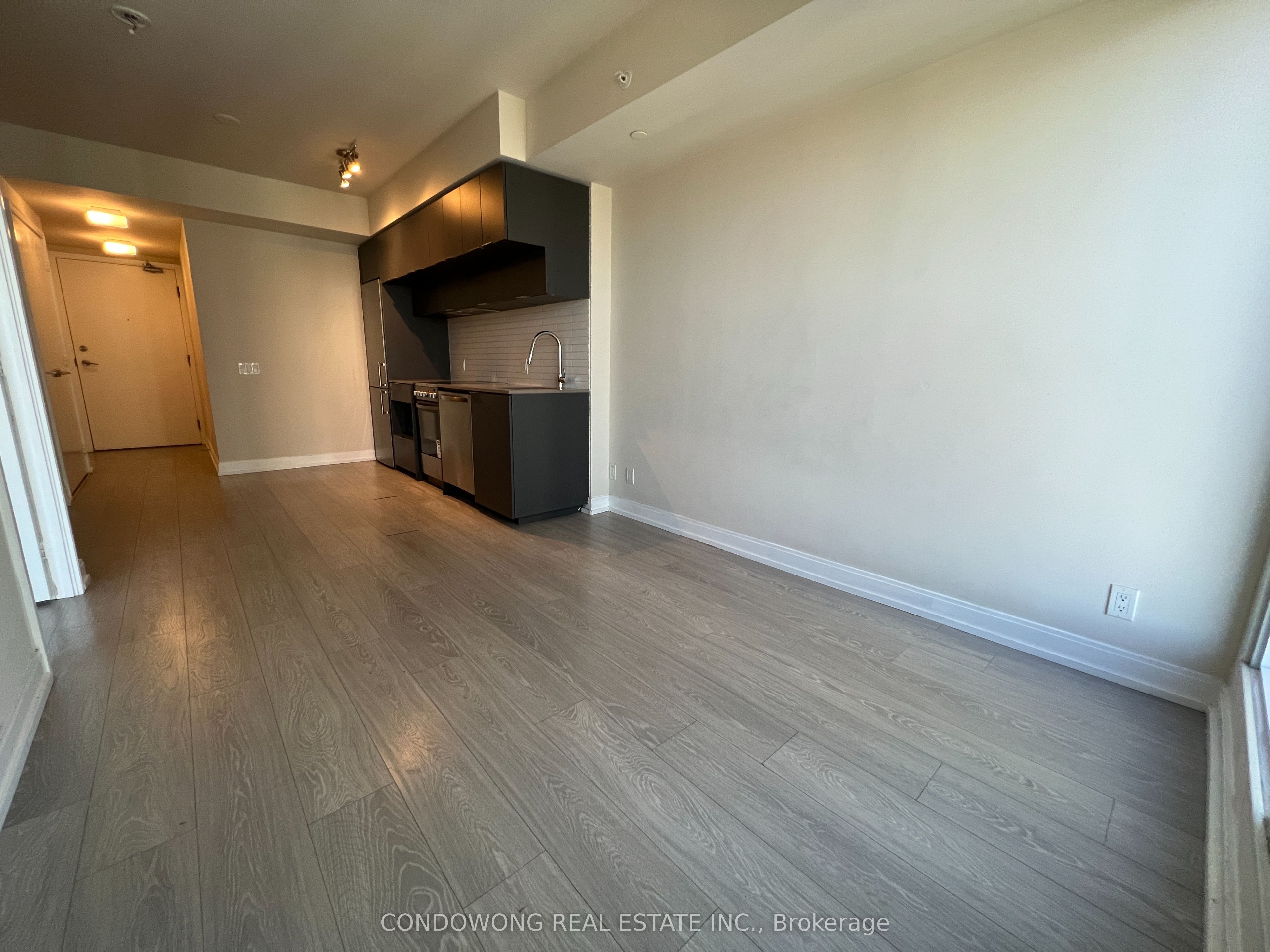 181 Dundas Street E 4101 Property Photo 6