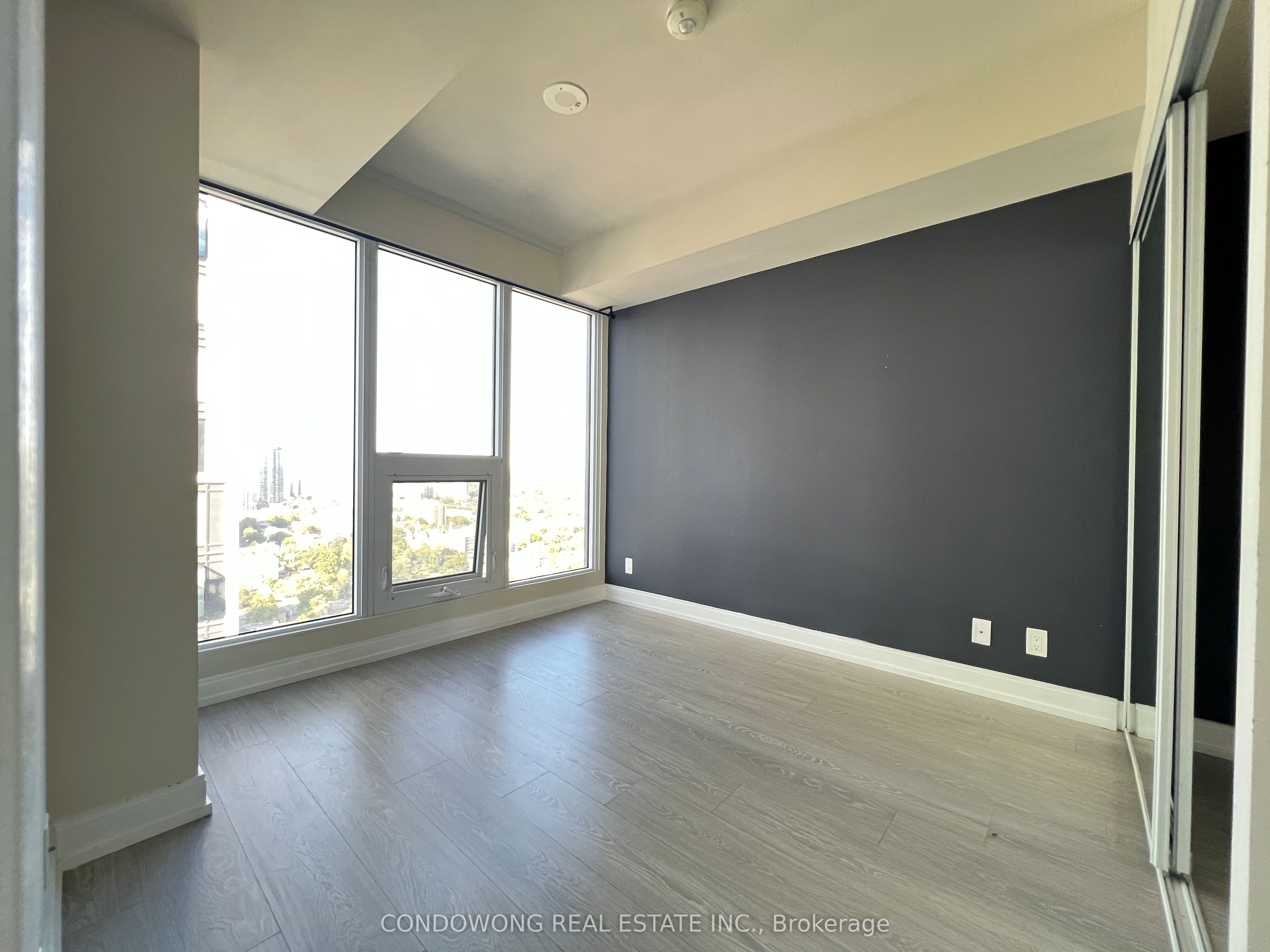 181 Dundas Street E 4101 Property Photo 9