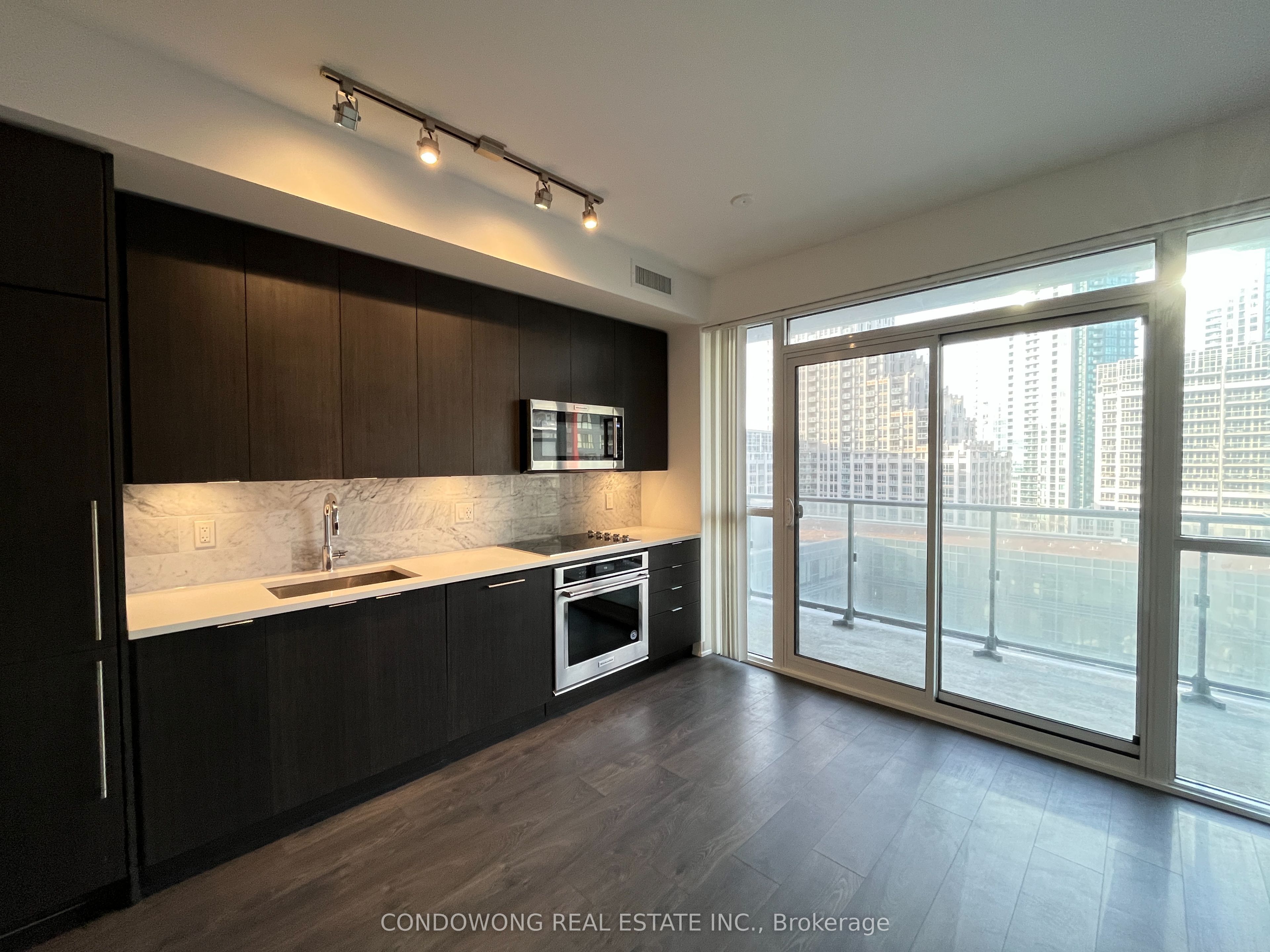 38 Iannuzzi Street 1003 Property Photo 1