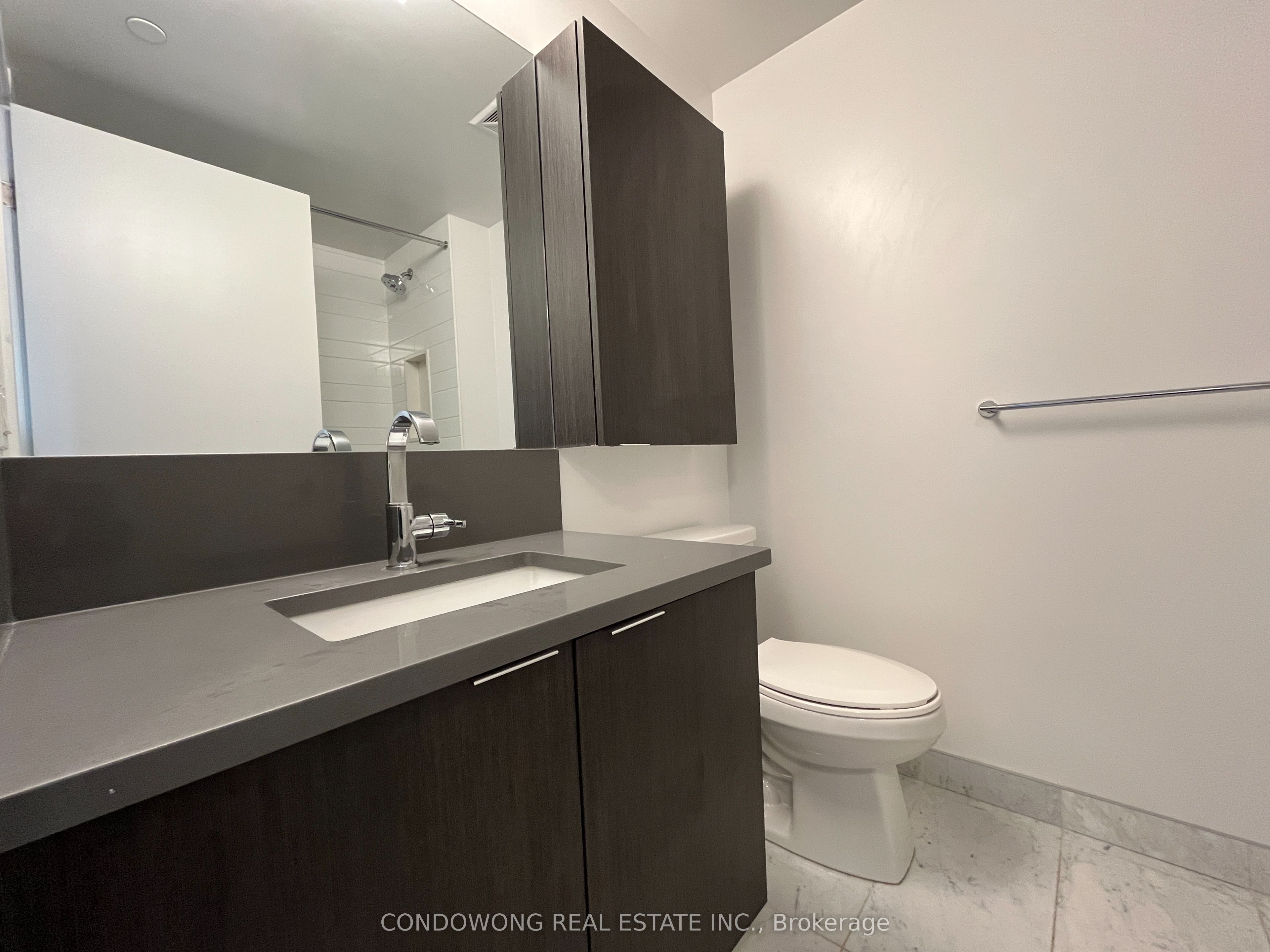 38 Iannuzzi Street 1003 Property Photo 6