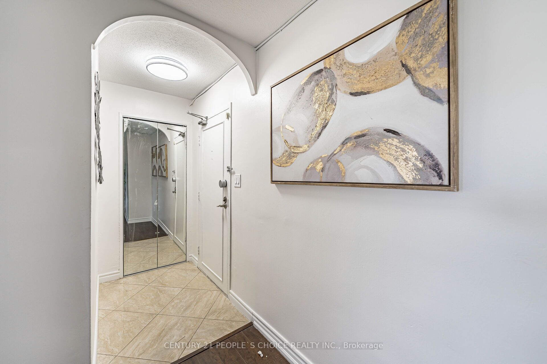 10 Edgecliffe Golfway 809 Property Photo 8