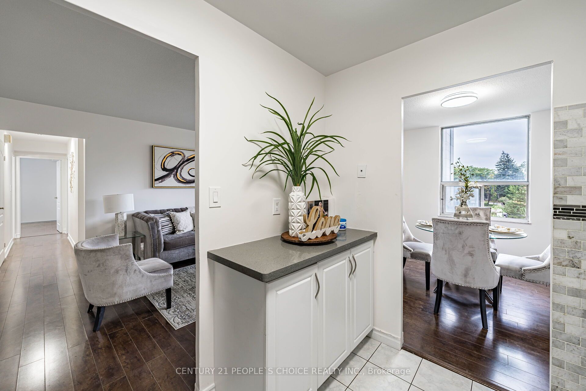 10 Edgecliffe Golfway 809 Property Photo 17