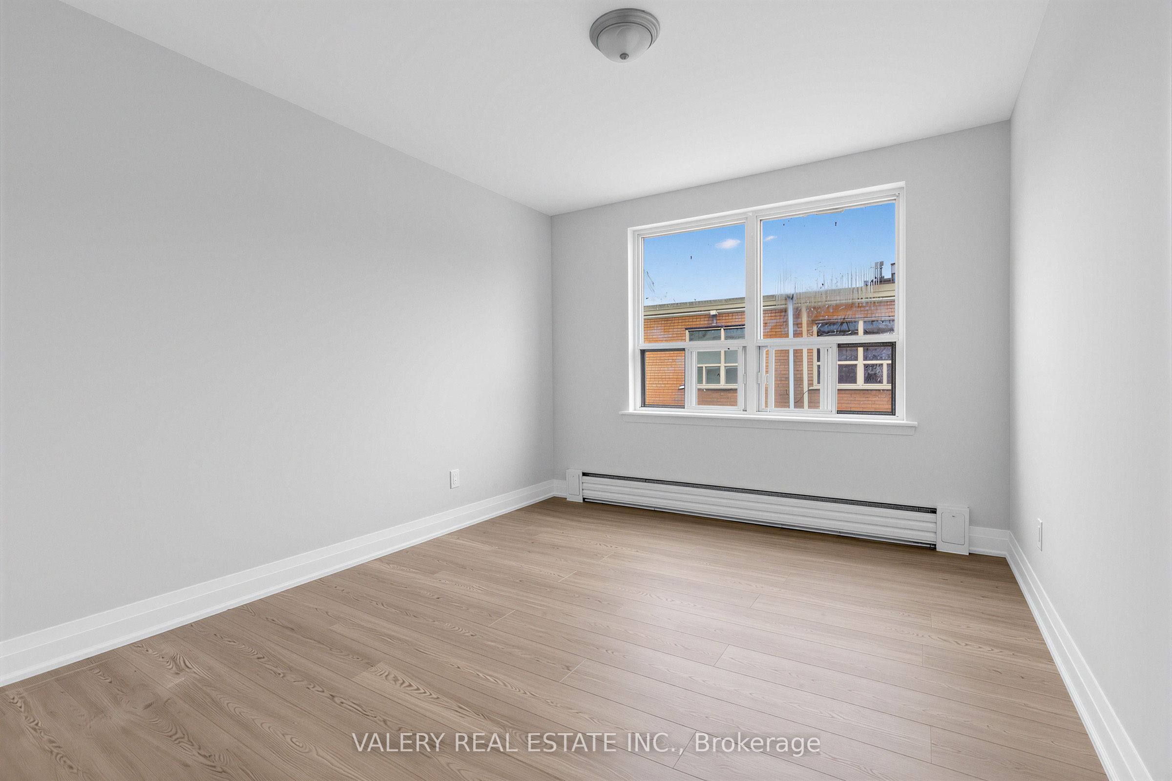12 Westgate Boulevard 5 Property Photo 11