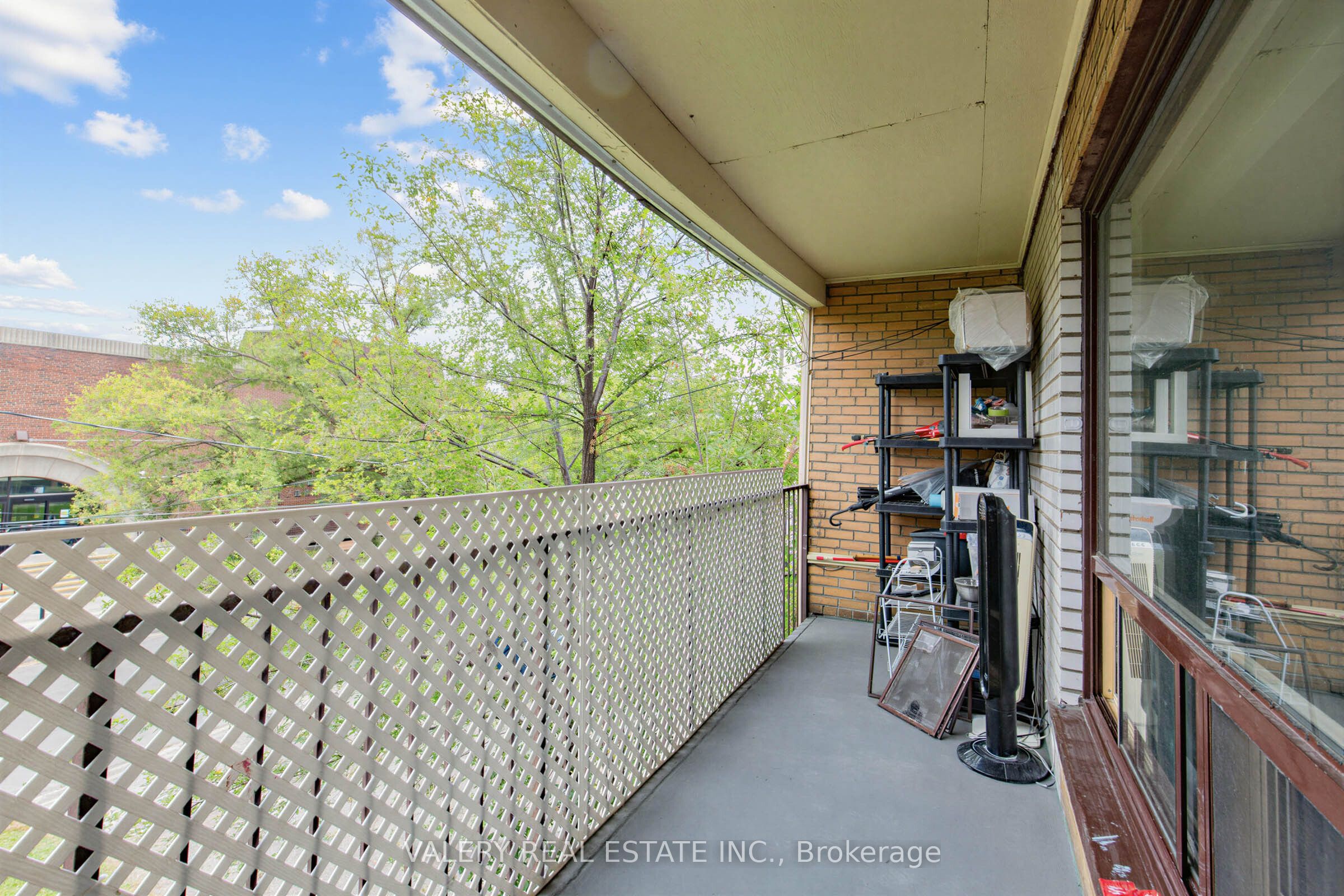 12 Westgate Boulevard 5 Property Photo 14