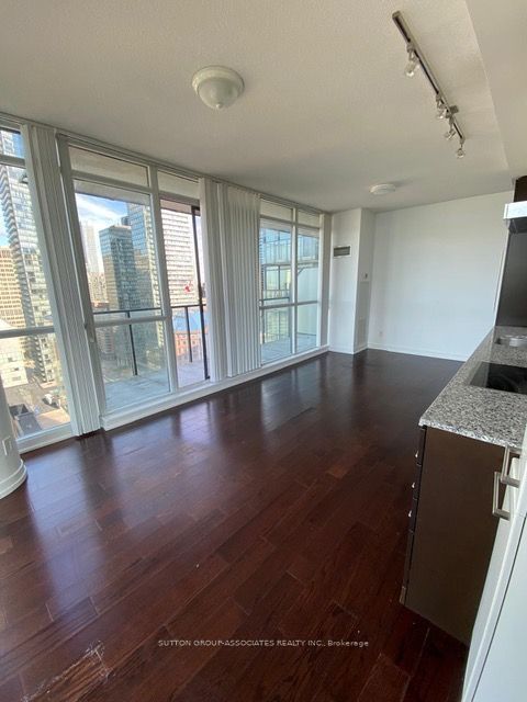 770 Bay Street 2411 Property Photo 4