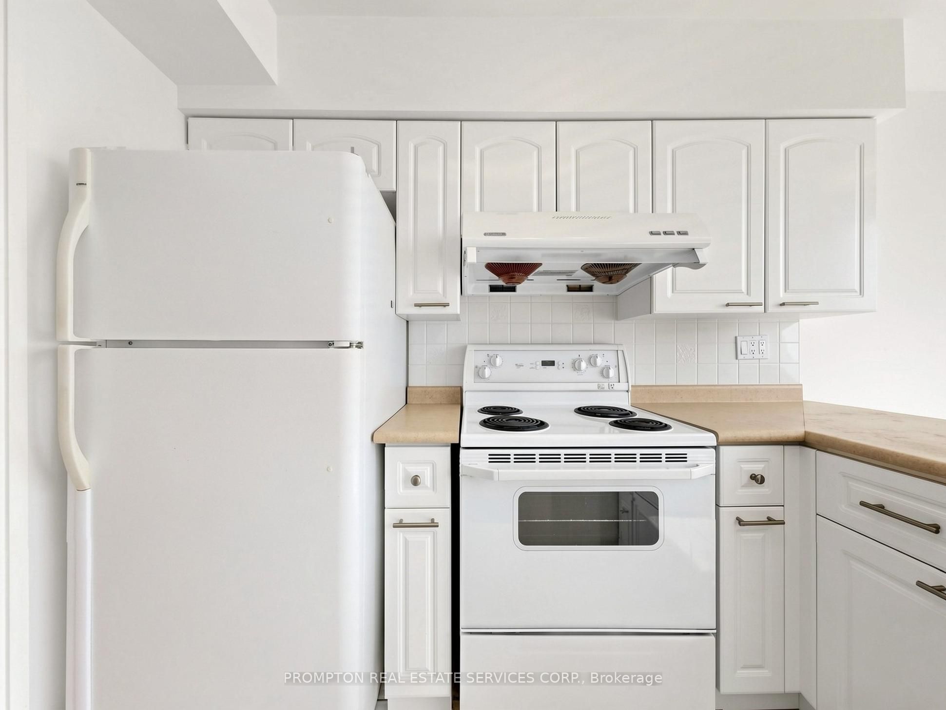 30 Greenfield Avenue 1211 Property Photo 11