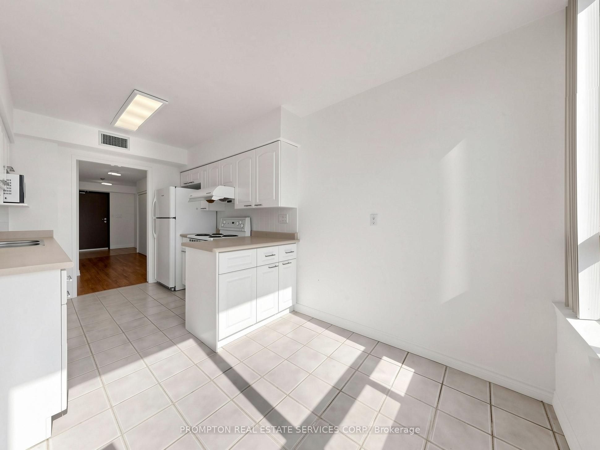 30 Greenfield Avenue 1211 Property Photo 13