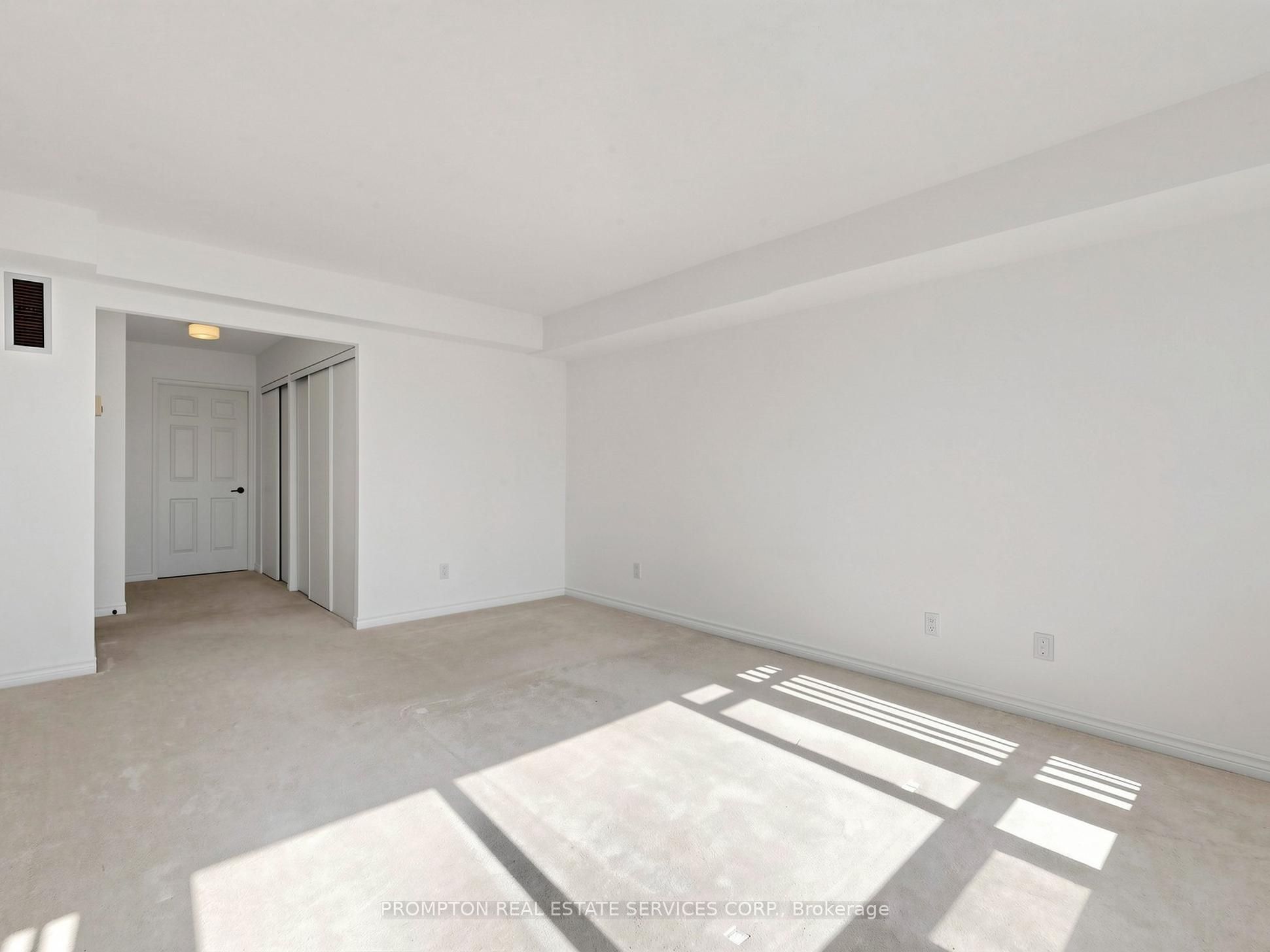 30 Greenfield Avenue 1211 Property Photo 17