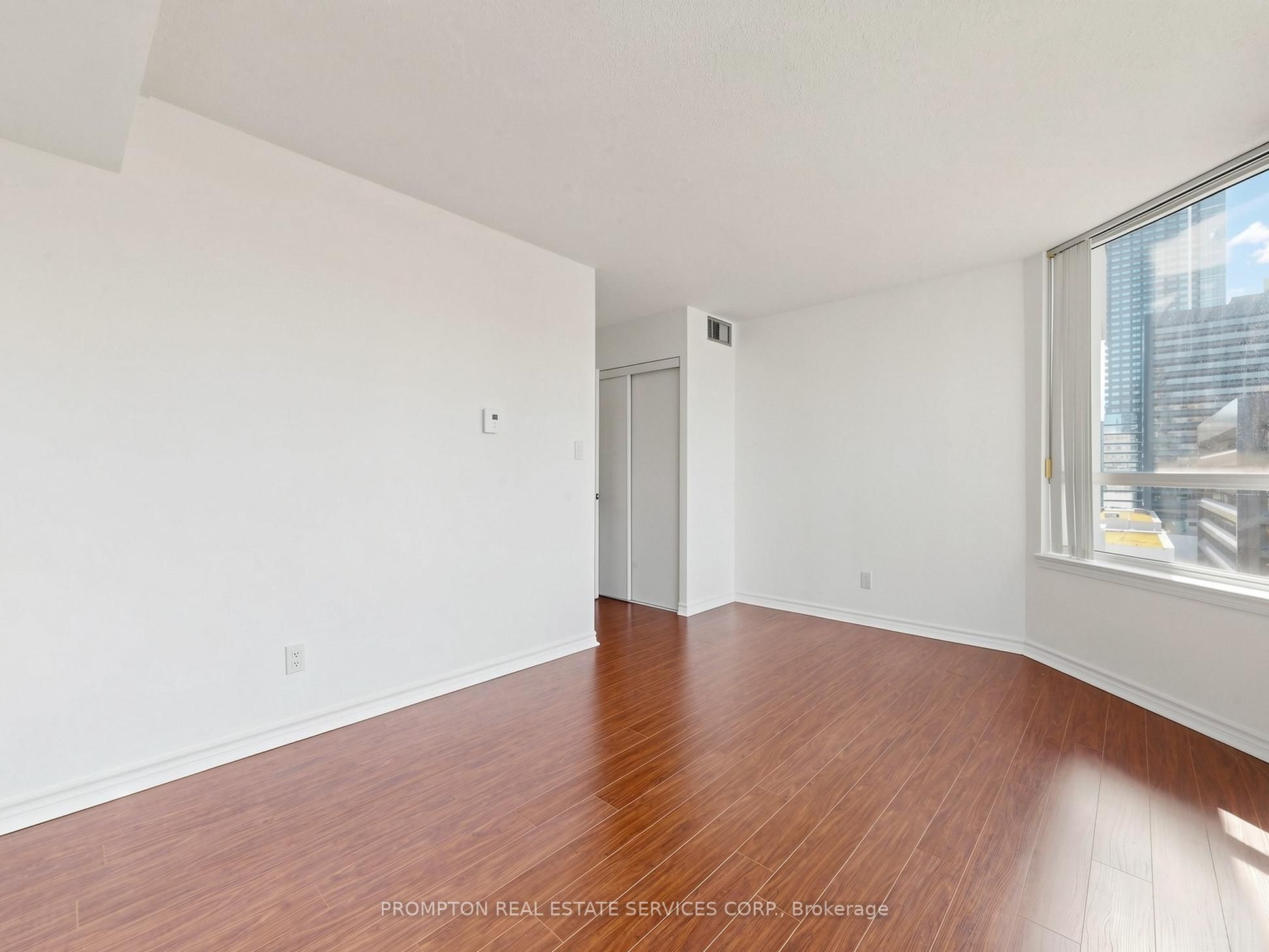 30 Greenfield Avenue 1211 Property Photo 26