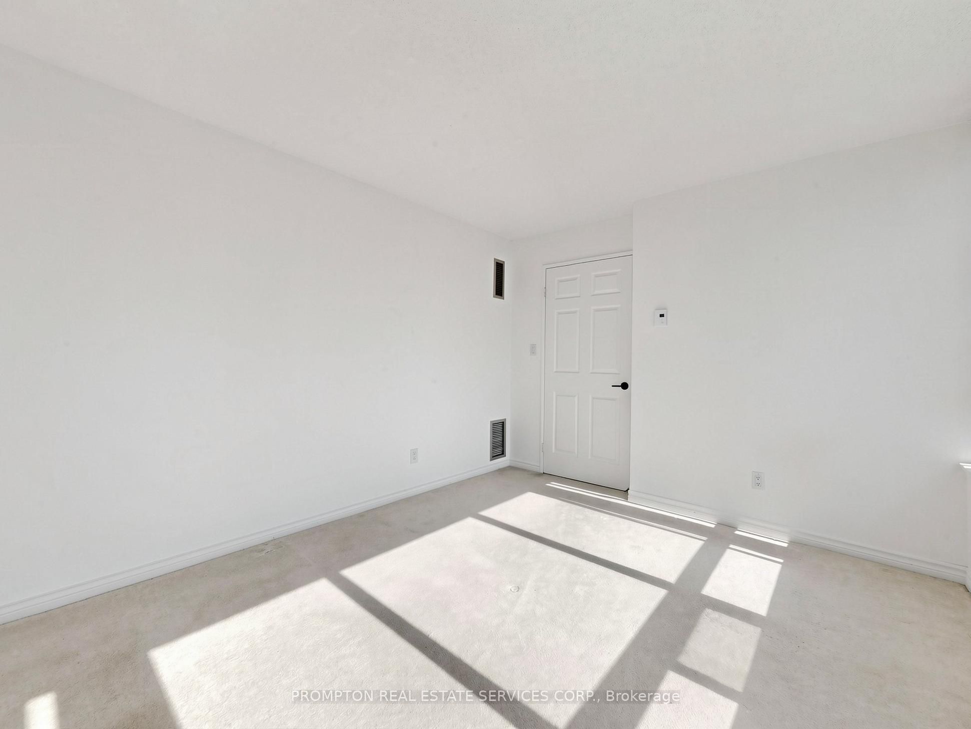 30 Greenfield Avenue 1211 Property Photo 30
