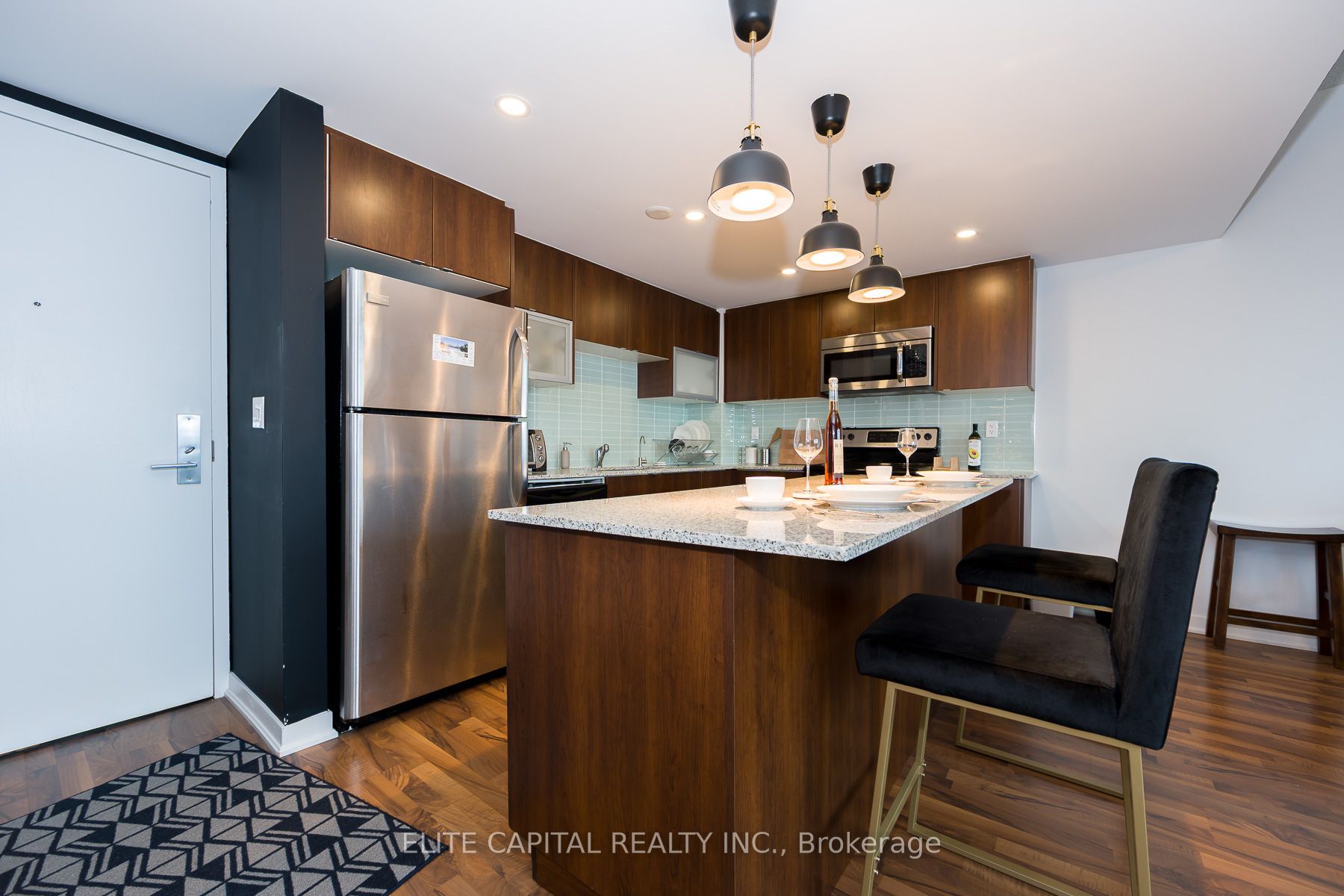 59 East Liberty Street 2207 Property Photo 2