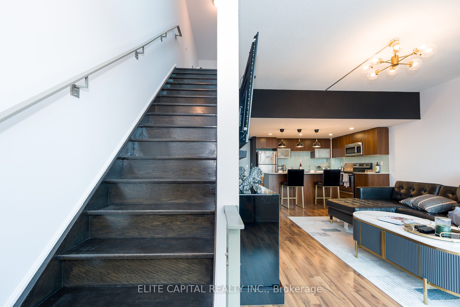 59 East Liberty Street 2207 Property Photo 10